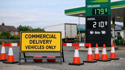 Starmer To Issue New UK Wide Personal Vehicle Lockdown To Preserve The Nation's Fuel.